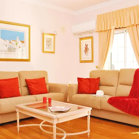 Villa In Albufeira Near Sea Beach Vila Albufeira